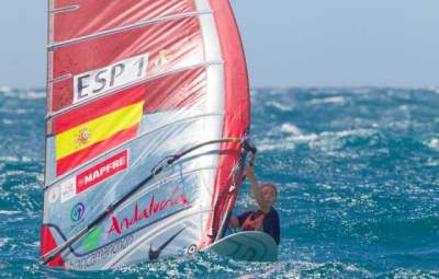 Blanca Manchón se retira de la Delta Lloyd Regatta